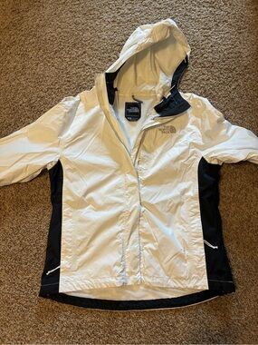 The North Face Women's White and Black Hooded Shell Jacket